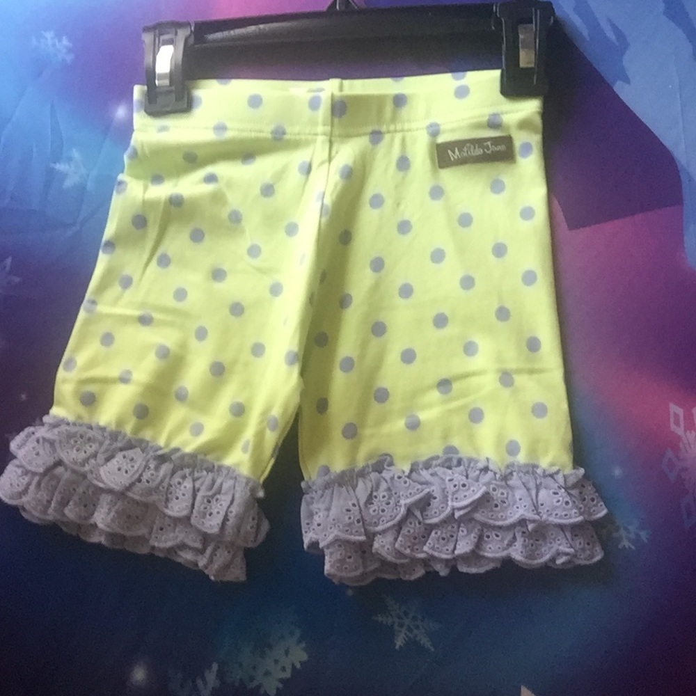 Matilda Jane leapfrog shorties size 6